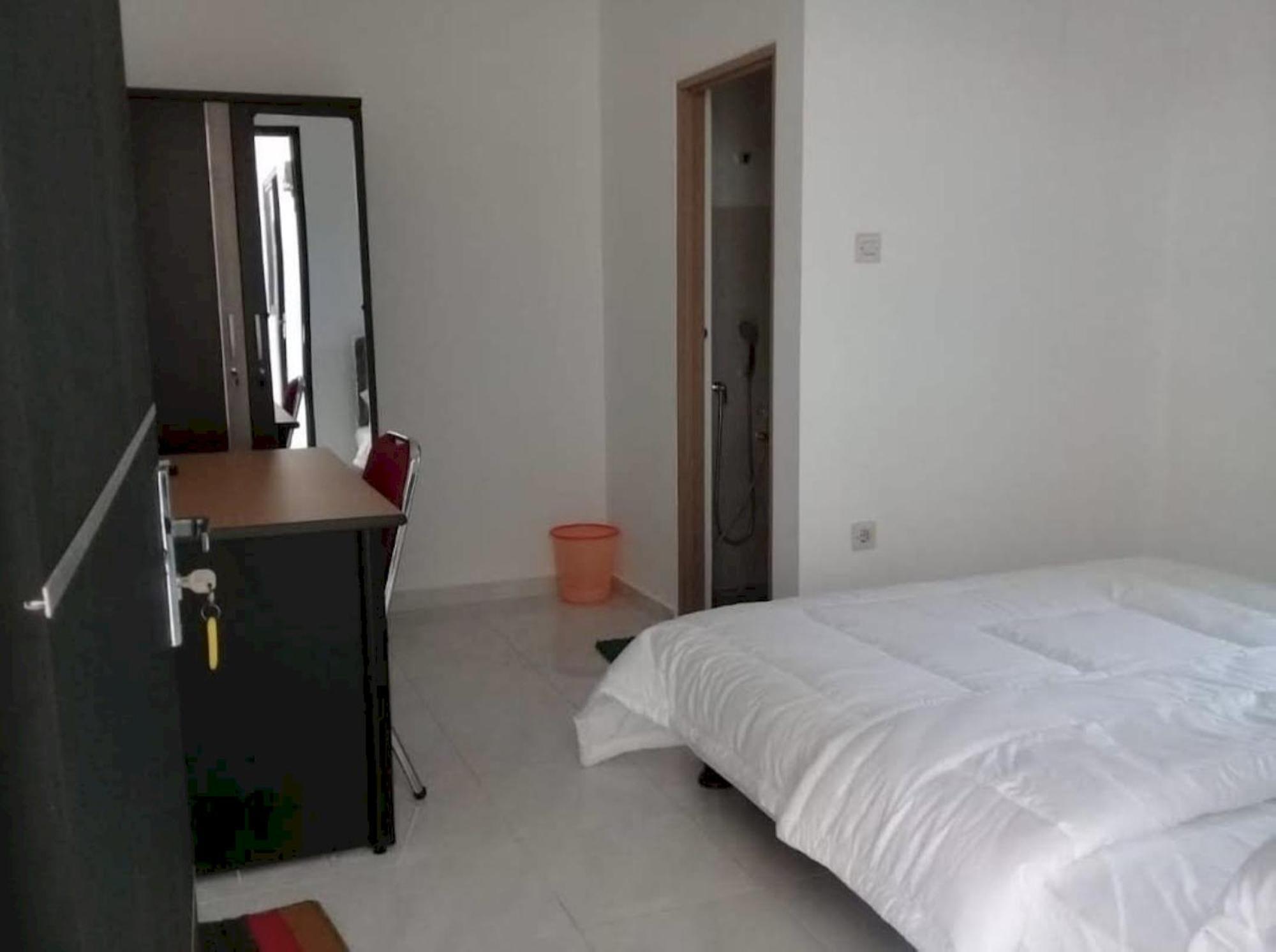 Hotel Oyo 94143 Mahagoni House Syariah Bogor